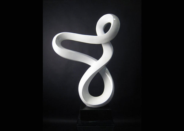 Modern White Sculpture DS15
