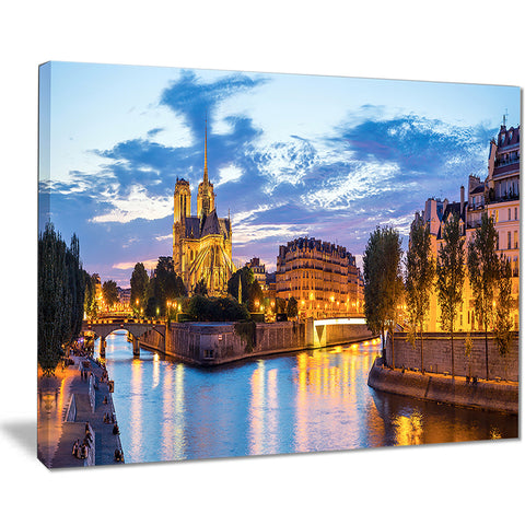 notre dame cathedral landscape photography canvas art PT7989